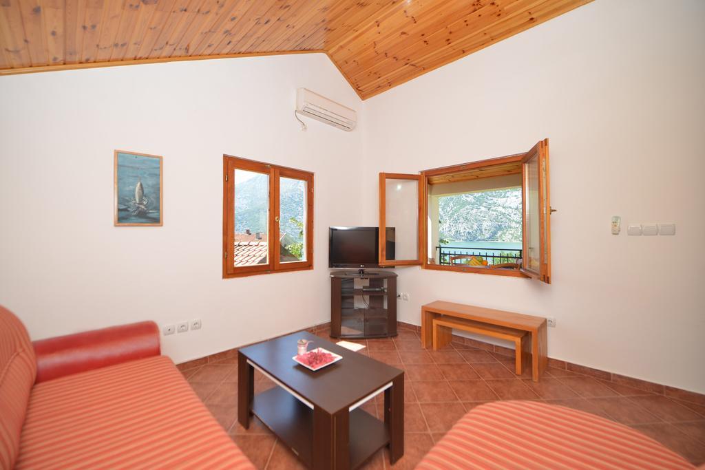 Apartments Risan Extérieur photo